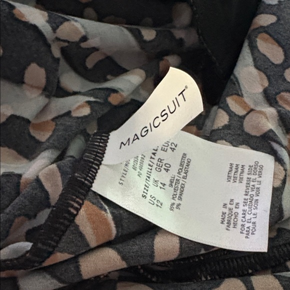 Magicsuit NWOT Women's Print Tankini Sz 12 Top - Picture 4 of 4